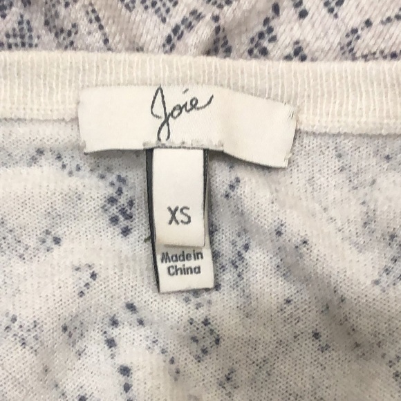 Joie Sweater Size XS Cream Beige Reptile Snake Skin Print - Picture 6 of 11